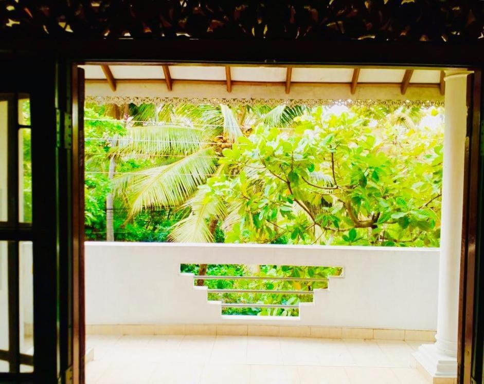 The Tourist Balcony Appartement Negombo Buitenkant foto